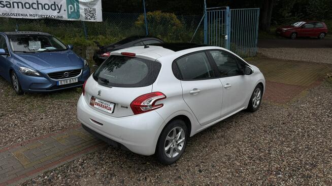 Peugeot 208 1.2 vti 82 KM panorama klima Navi tablet podg.fotele zamiana 1.r.gwara