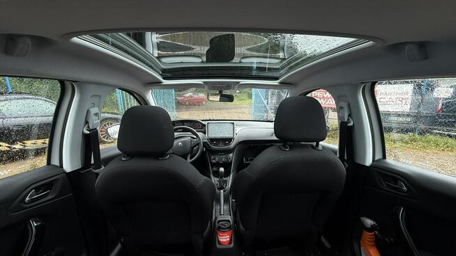 Peugeot 208 1.2 vti 82 KM panorama klima Navi tablet podg.fotele zamiana 1.r.gwara