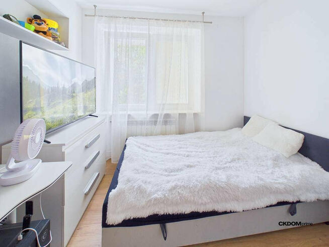 Mieszkanie po generalnym remoncie , osiedle KSM / 1. piętro z balkonem
