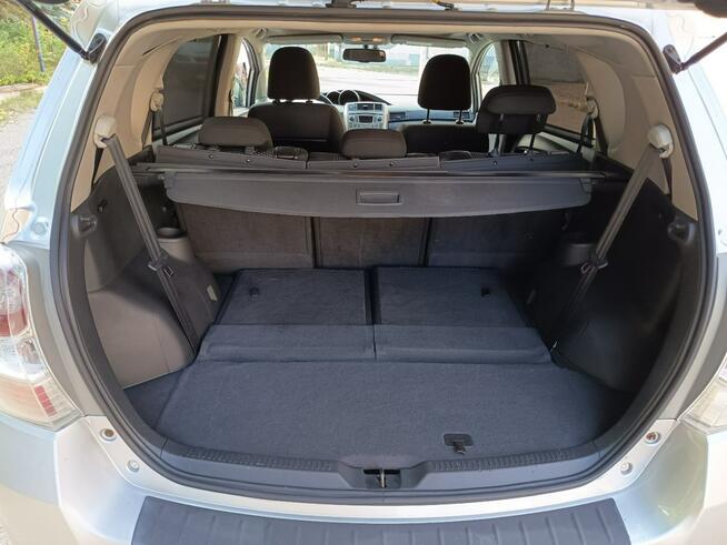 Toyota Verso EXECUTIVE. ksenon, panorama, kamera, 7 osób