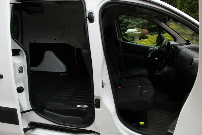 Citroen Berlingo 1,6 Benzyna 120 KM Niski przebieg 103 tys km