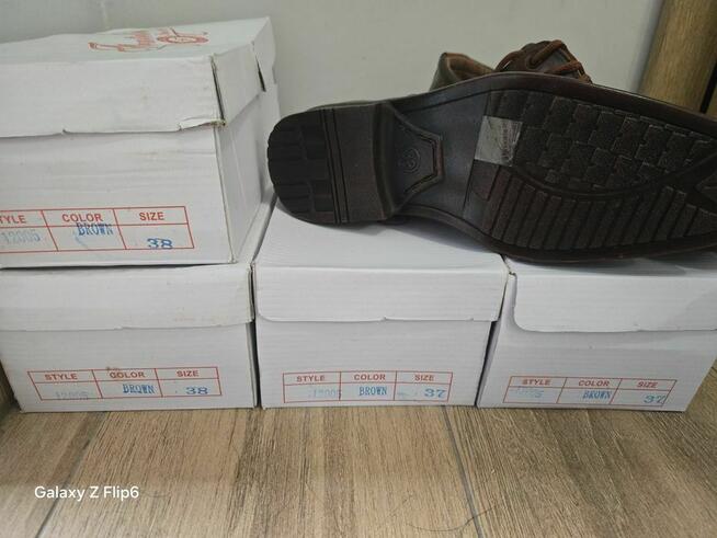 Eleganckie buty dla chłopca