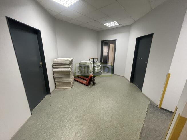 Showroom,biuro,usługi,windy,dostęp24,metro