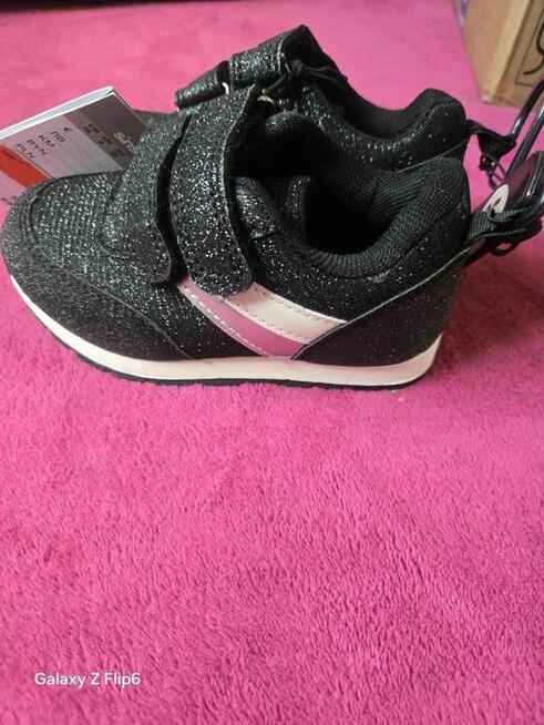 Adidasy dla dziewczynki rozmiar. 25