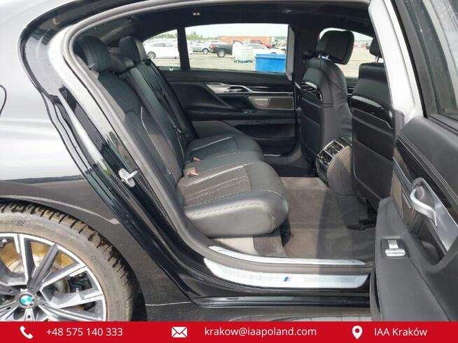 BMW 750i XDRIVE 2022 / 4.4L / V8 / 530 KM / 4X4 /