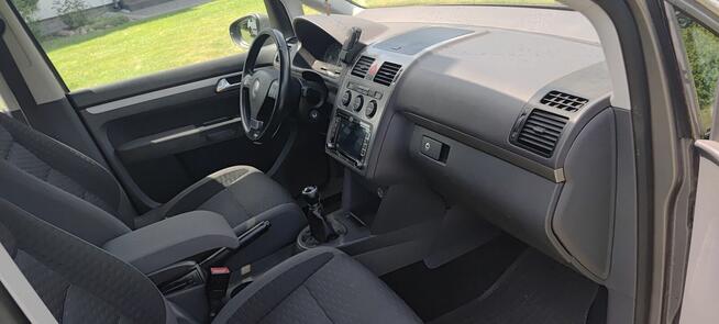 Volkswagen Touran 1.4 Benzyna 2010r