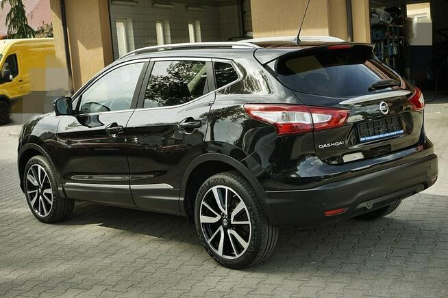 Nissan Qashqai 1,2i skóra, NAVI, kamery 360, Bi-Xenon, 2015r.