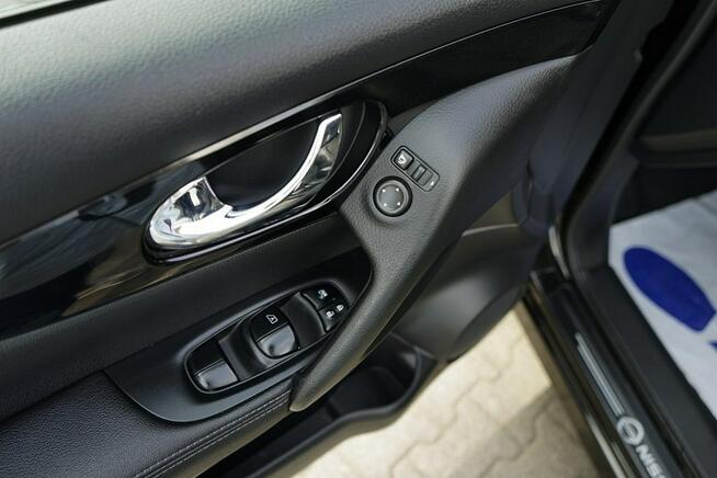 Nissan Qashqai 1,2i skóra, NAVI, kamery 360, Bi-Xenon, 2015r.