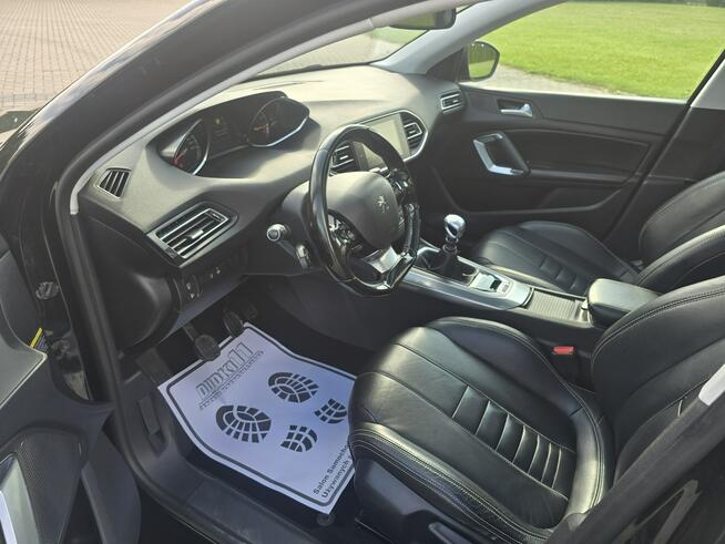 Peugeot 308 SW 1,2Benz. KameraCofania.Ledy.Navi.Parktronic.El.szyby.PanoramaDach