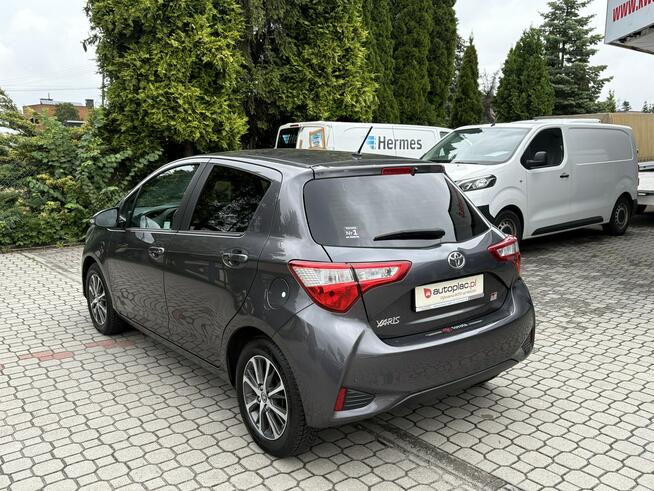 Toyota Yaris Rezerwacja