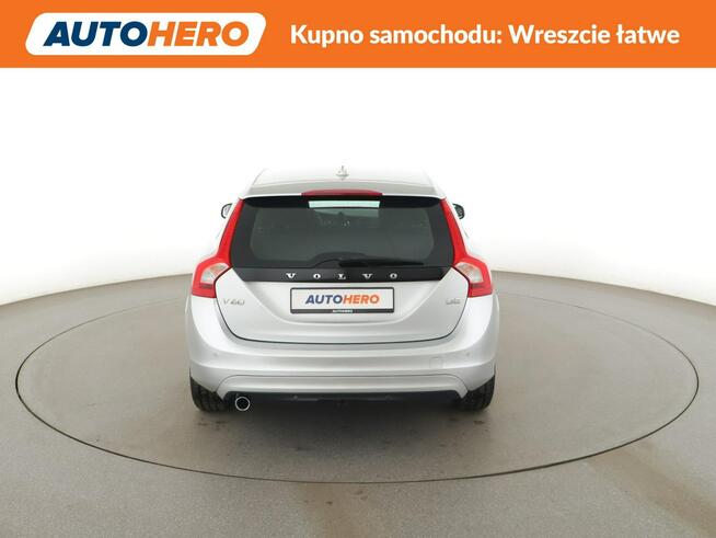 Volvo V60 2.0D 6MT Klimatyzacja Nawigacja Tempomat Elektryka ParkAssist LED