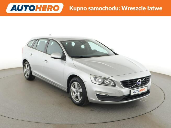 Volvo V60 2.0D 6MT Klimatyzacja Nawigacja Tempomat Elektryka ParkAssist LED