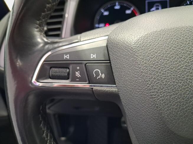 Seat Leon ST Style 1.6TDI 115KM 2019 r. salon PL