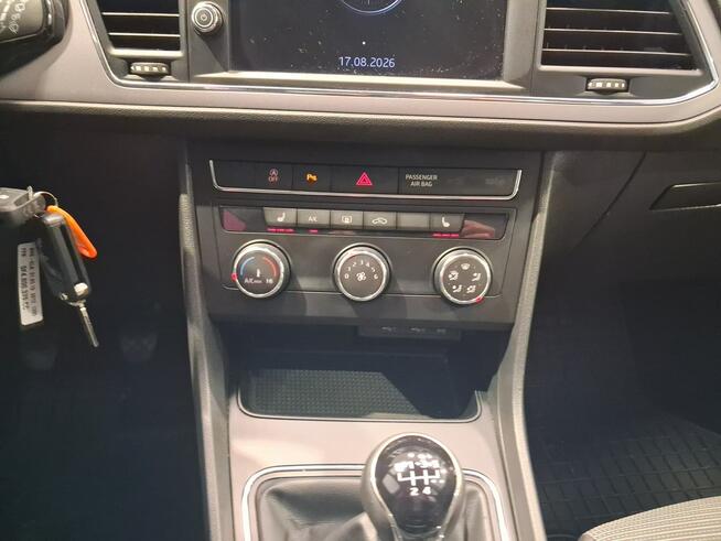 Seat Leon ST Style 1.6TDI 115KM 2019 r. salon PL