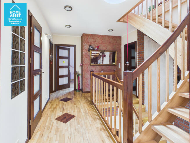 Dom Mrzezino gm. Puck, Jesionowa