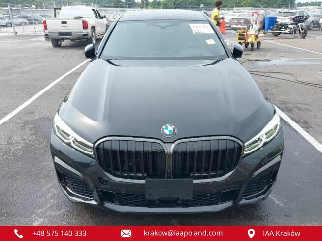 BMW 750i XDRIVE 2022 / 4.4L / V8 / 530 KM / 4X4 /