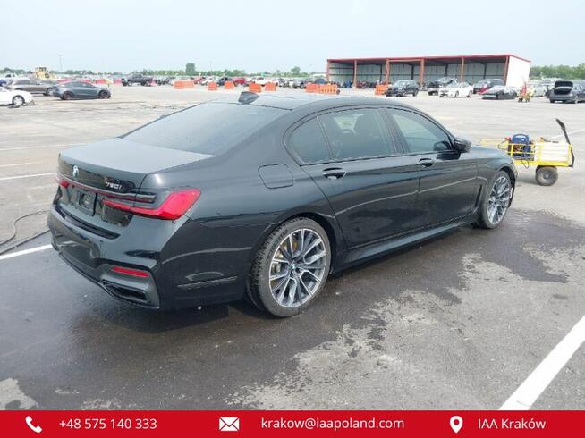 BMW 750i XDRIVE 2022 / 4.4L / V8 / 530 KM / 4X4 /