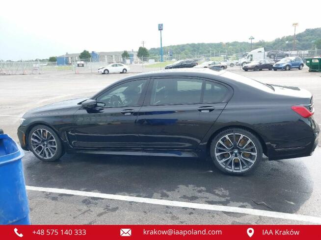 BMW 750i XDRIVE 2022 / 4.4L / V8 / 530 KM / 4X4 /