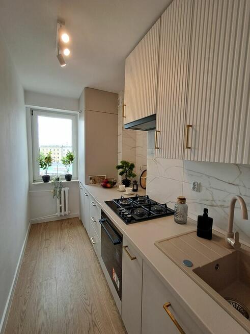 3-POK MIESZKANIE PO GENERALNYM REMONCIE, BRONOWICE, BALKON,