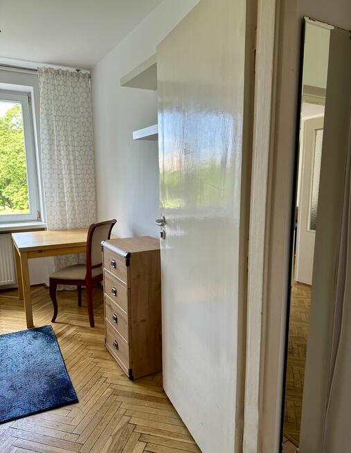 Sprzedam 48 m2, trzy pokoje, osobna kuchnia, Wola/Młynów