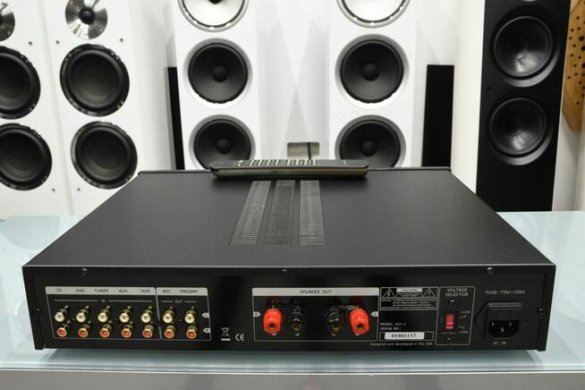 Music Hall a25.2 – wzmacniacz 2×50 W, Pre Out