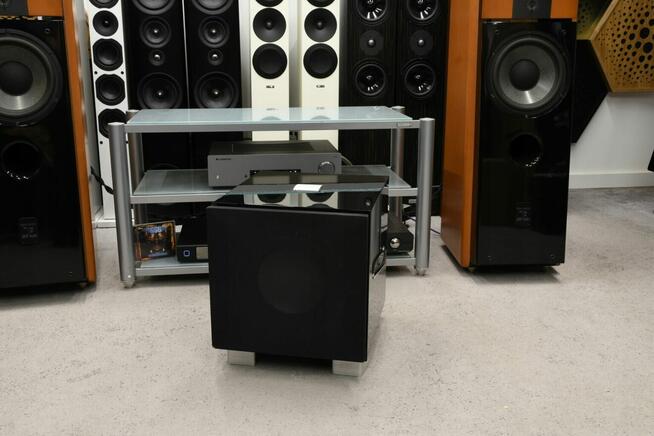 REL S/3 – aktywny subwoofer 400 W, 10 cali, Piano Black