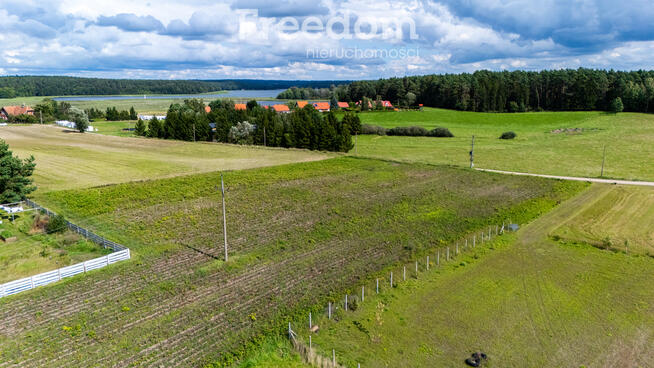 Działka 1490 m² z WZ, widokiem na jezioro | Mazury