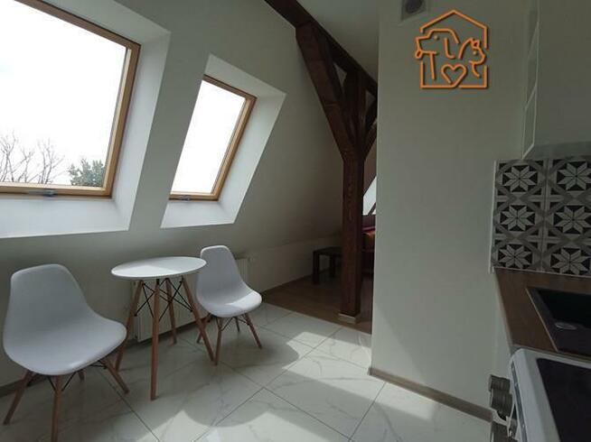 Kawalerka na poddaszu, pet-friendly - Graniczna 11