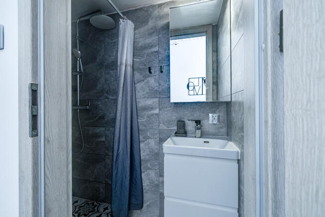 Centrum | 40 m² | 2 pok. + antresola | balkon