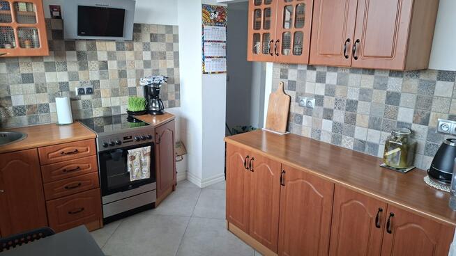 Wynajmę 2 pokojowe,2 balkony,Parking,po Remoncie