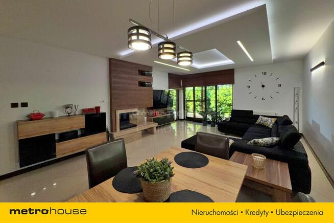 PRYWATNA ENKLAWA WŚRÓD DRZEW 39 ARÓW, 163 M²