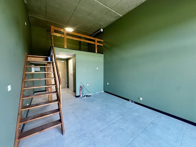 Lokal z antresolą i balkonem | Wrocław – Graniczna
