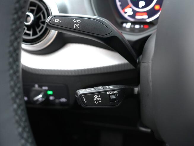 Audi Q2 35 TDI 150KM Quattro Kamera TempomatACC Virtual Navi