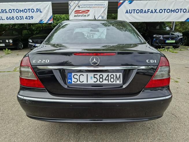 Mercedes E 220 Klimatronic 2-stref, Automat, Ele szyby 4x, Xenon, PDC 2x
