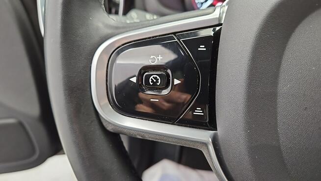 Volvo V60 B4 D Plus Dark aut ! Z Polskiego Salonu ! Faktura VAT !