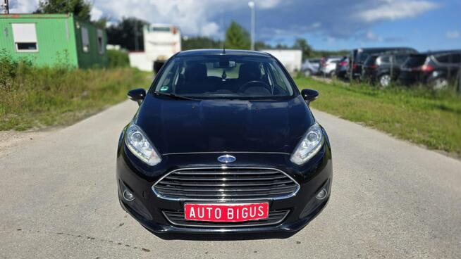Ford Fiesta climatronic zarejestrowana zwykła benzyna ledy mały przebieg