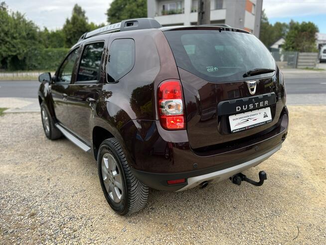 Dacia Duster 1.2 1WŁ Klima Navi Grzane Fotele Kamera Czujniki 6 biegów Stan IDealny