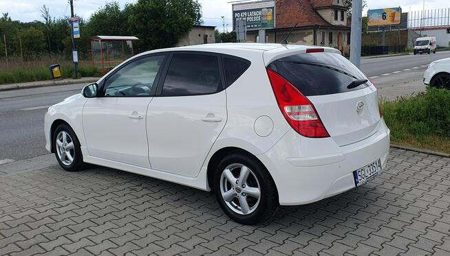 Hyundai i30 Doskonały stan/Klimatyzacja sprawna/Bez korozji/Rozrząd na łańcuchu.