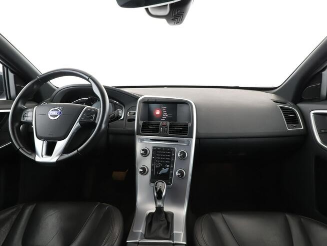 Volvo XC 60 Summum automat skóra 190KM navi PDC tempomat grzane fotele