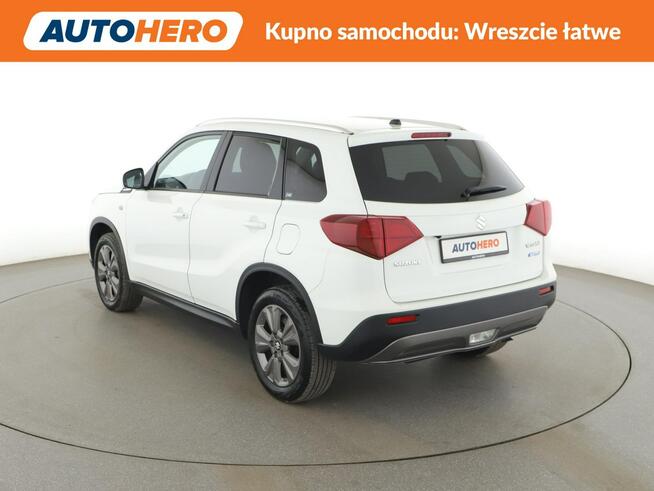 Suzuki Vitara led auto klima kamera navi grzane fotele manual