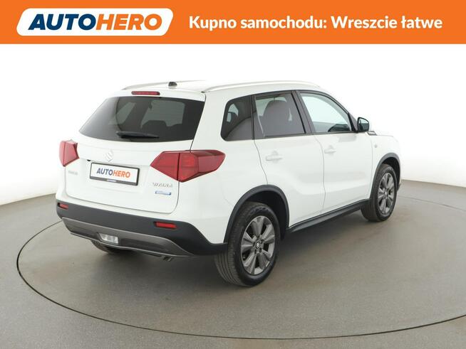 Suzuki Vitara led auto klima kamera navi grzane fotele manual