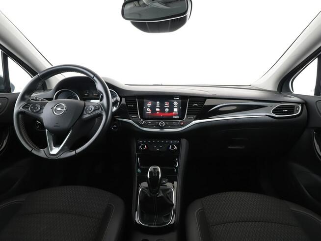 Opel Astra navi klima auto czujniki parkowania