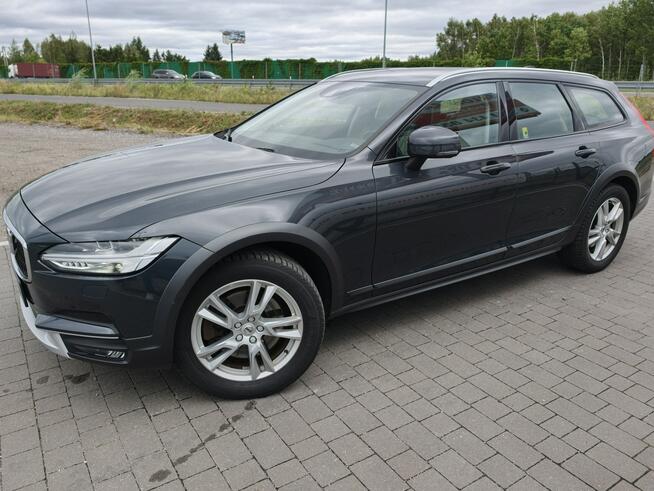 Volvo V90 Cross Country