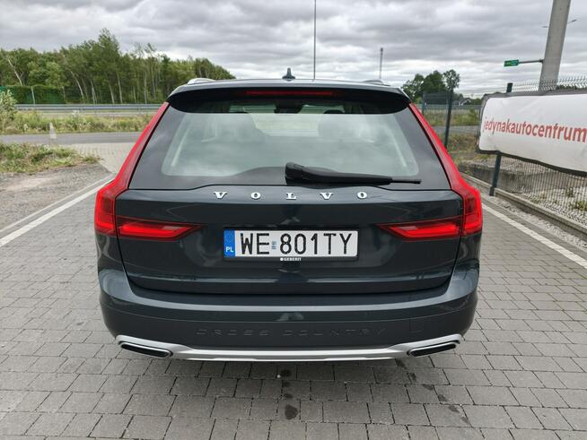 Volvo V90 Cross Country