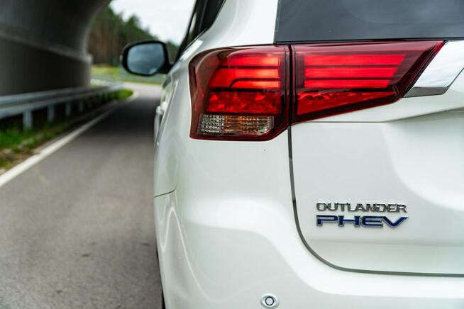Mitsubishi Outlander 2.4 PHEV | 224 KM | 4x4 | Hybryda Plug-in | Serwis ASO | Bezwypadkowy