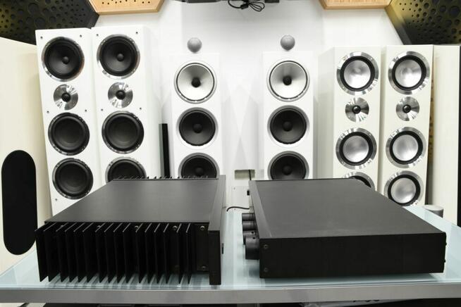 Perreaux E1 + EP – dzielony wzmacniacz stereo 100 W