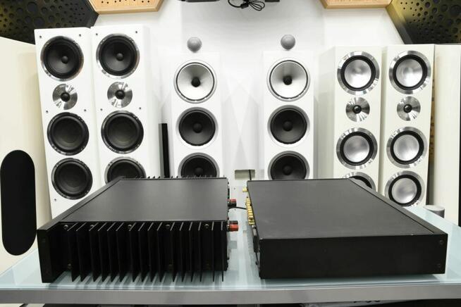 Perreaux E1 + EP – dzielony wzmacniacz stereo 100 W