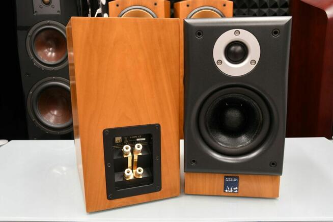 ATC SCM7 V2 – monitory podstawkowe 8 Ω, para