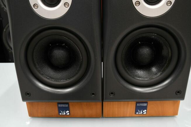 ATC SCM7 V2 – monitory podstawkowe 8 Ω, para