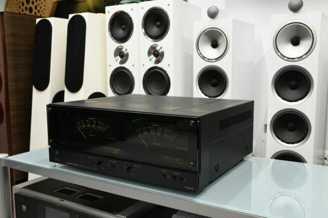 Onkyo M-5060R – końcówka mocy 2×130 W, wskaźniki VU